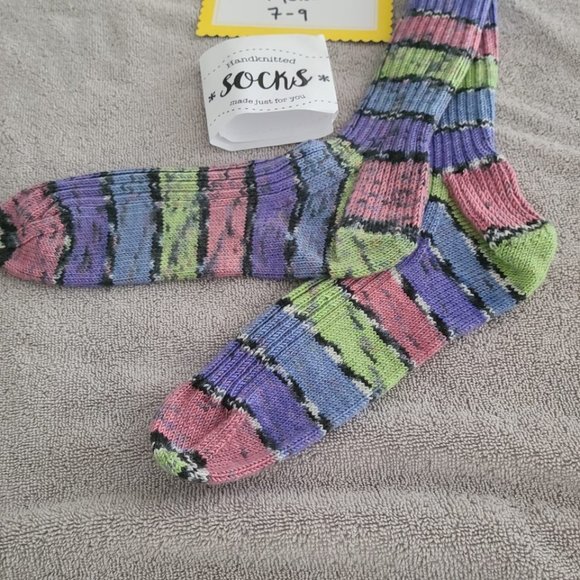 Hand knitted Socks Women 8-10 Men 7-9 - Picture 10 of 16